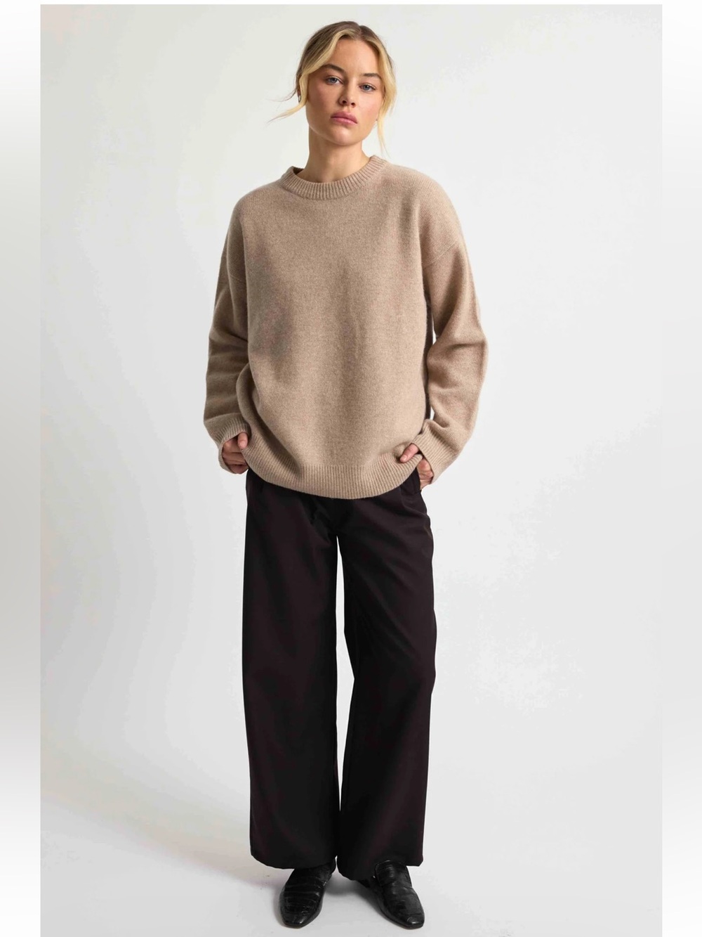 Almina Concept Crewneck sweater